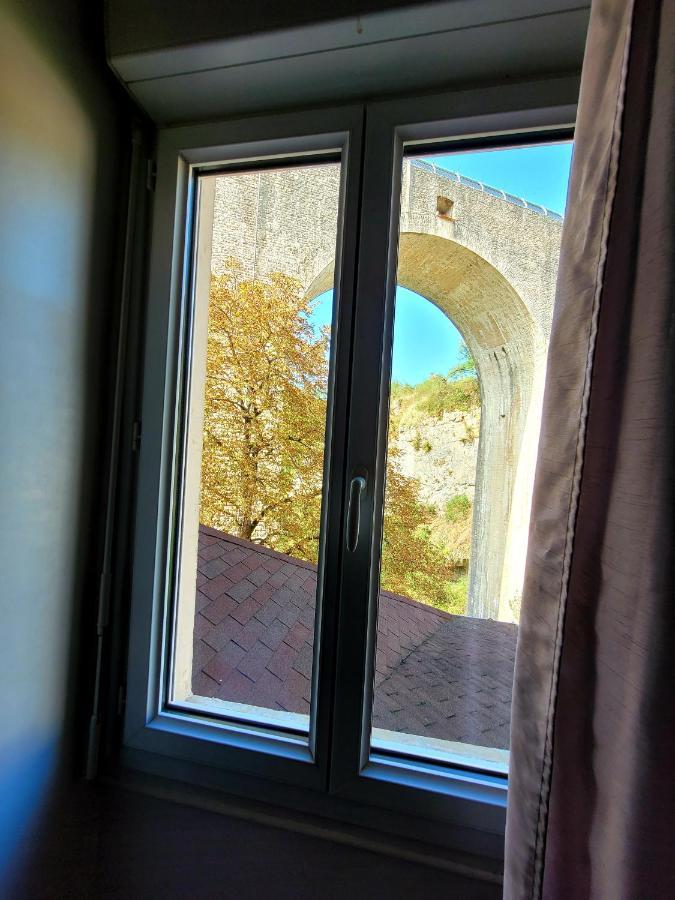 Hotel Rome Saint-Nazaire-en-Royans Esterno foto